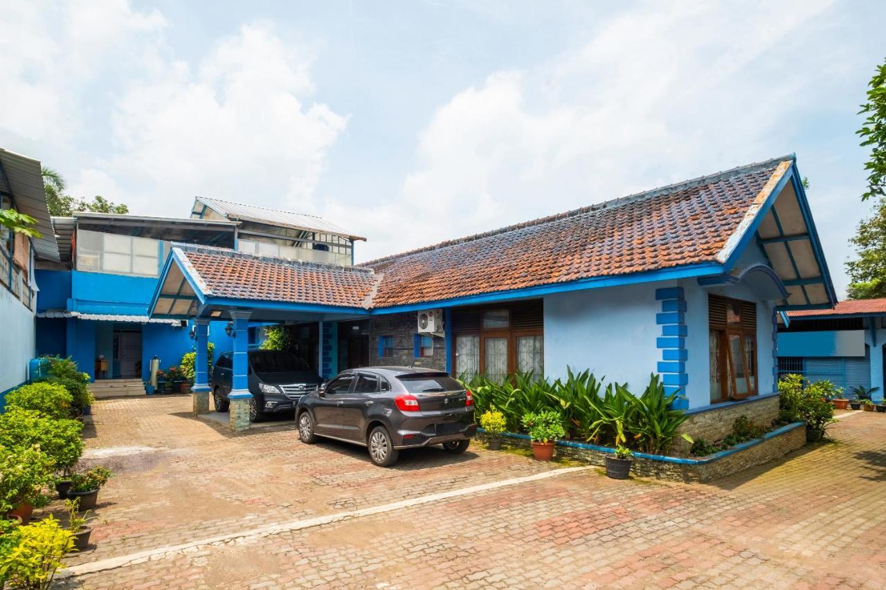 Reddoorz Syariah At Jl Pangeran Hidayatullah Cianjur Hotel Exterior photo