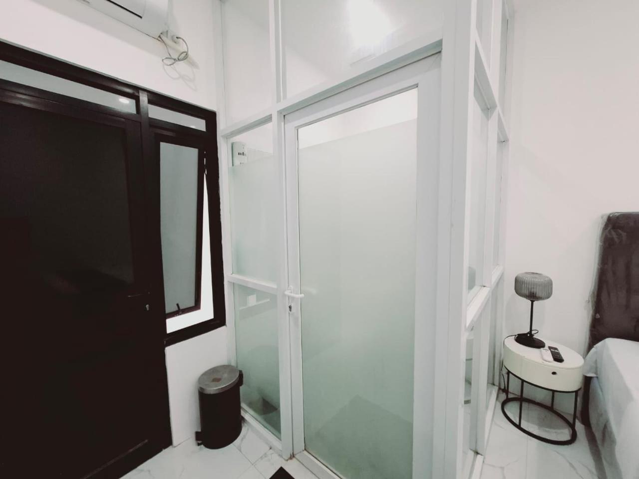 Reddoorz Syariah At Jl Pangeran Hidayatullah Cianjur Hotel Exterior photo